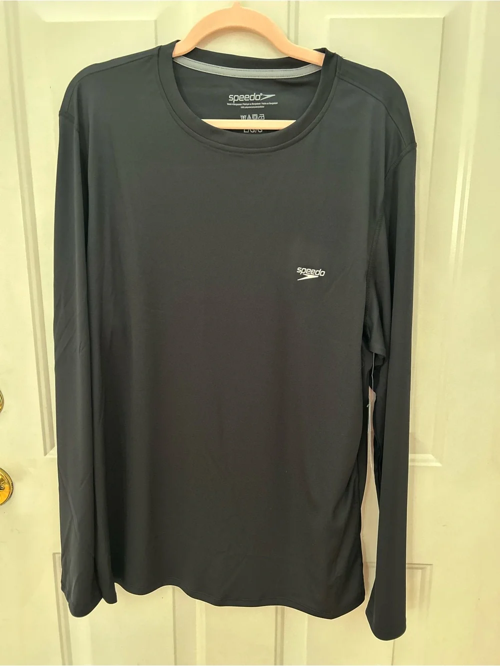 NWT!  Men’s Speedo shirt
